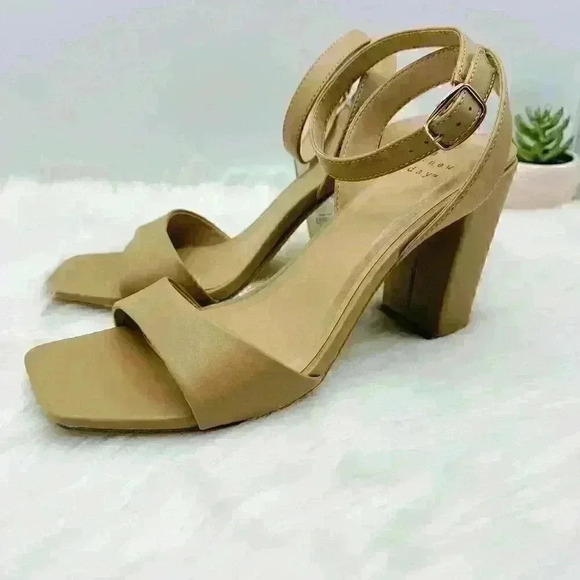 A New Day Light Tan ADR05 Sal 4” High Heel Open Toe Strappy Sandals Size 10 - Picture 1 of 8